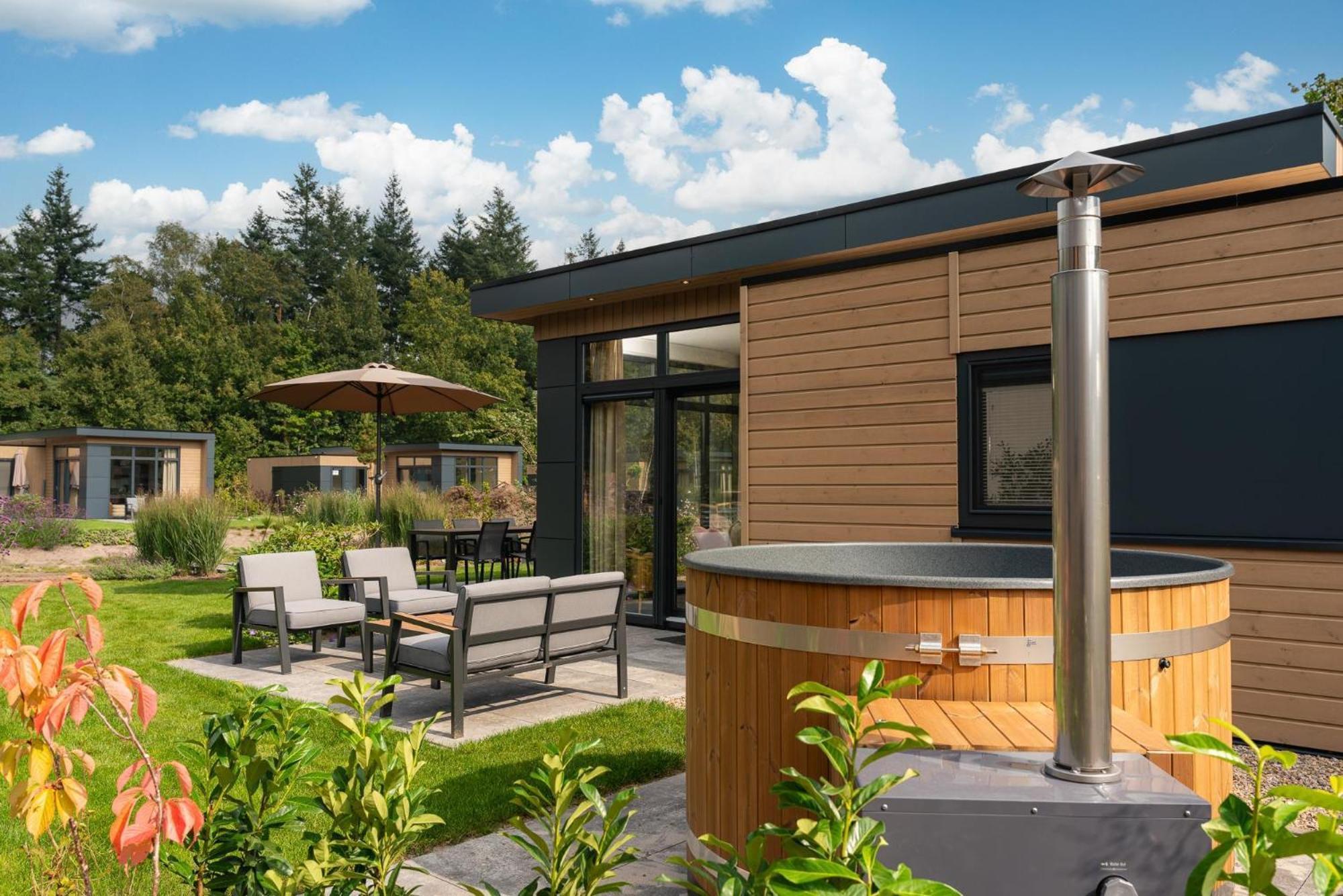 Veluwepark De Bosgraaf | Comfort Met Hottub Lieren Экстерьер фото