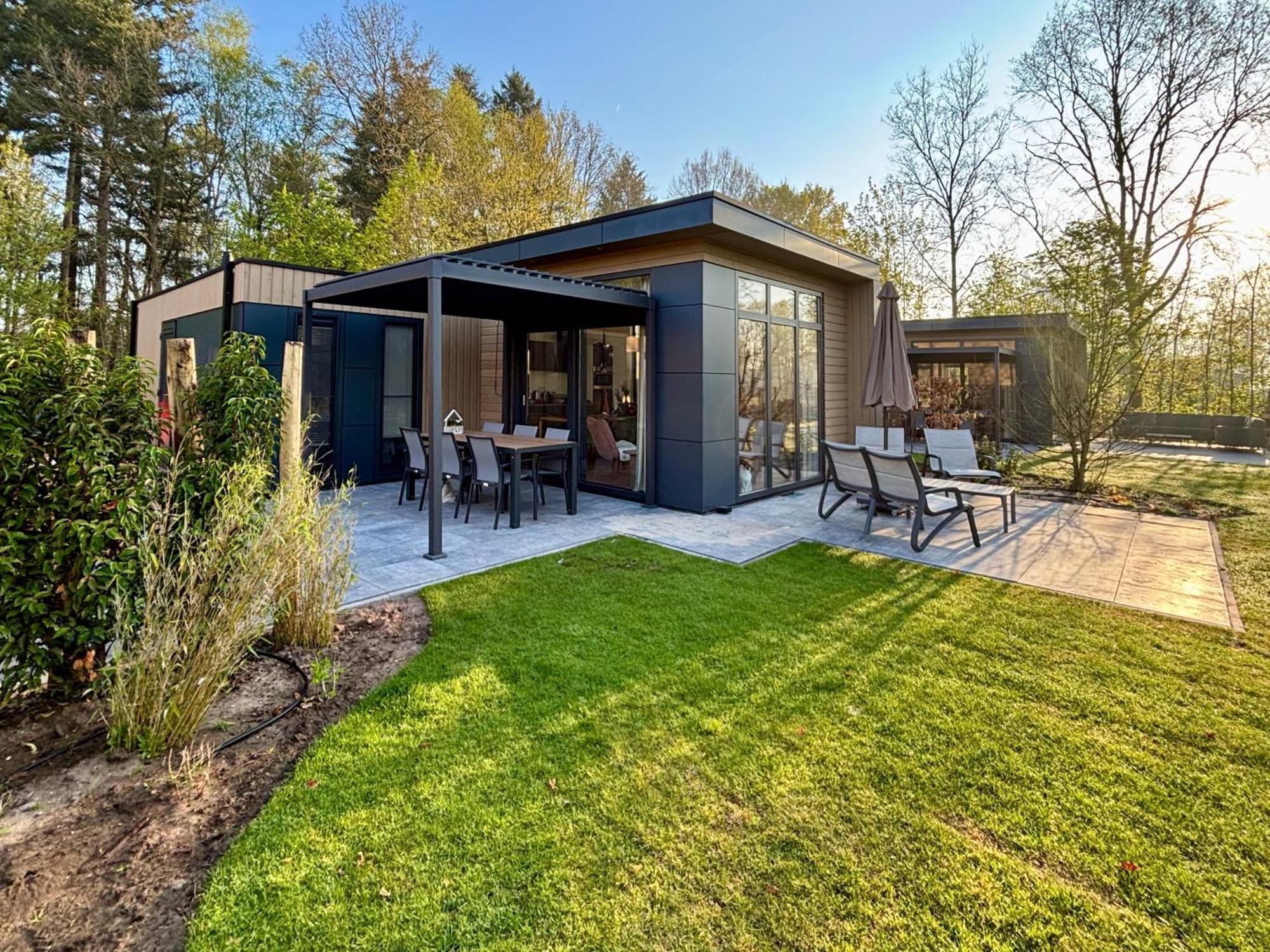 Veluwepark De Bosgraaf | Comfort Met Hottub Lieren Экстерьер фото